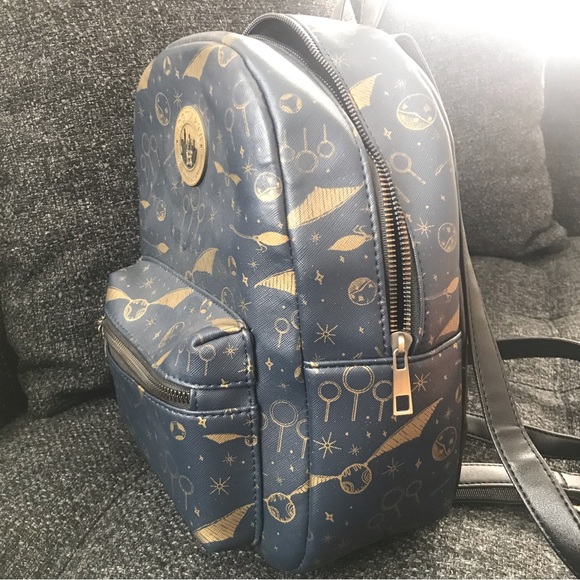 Quidditch Harry Potter Mini Backpack - Picture 3 of 10